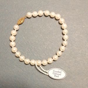 Belle de mer Pearl bracelet 14k yellow gold